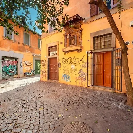 Old Trastevere * ローマ