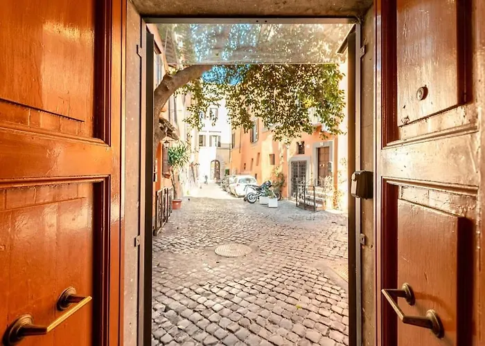 Old Trastevere *